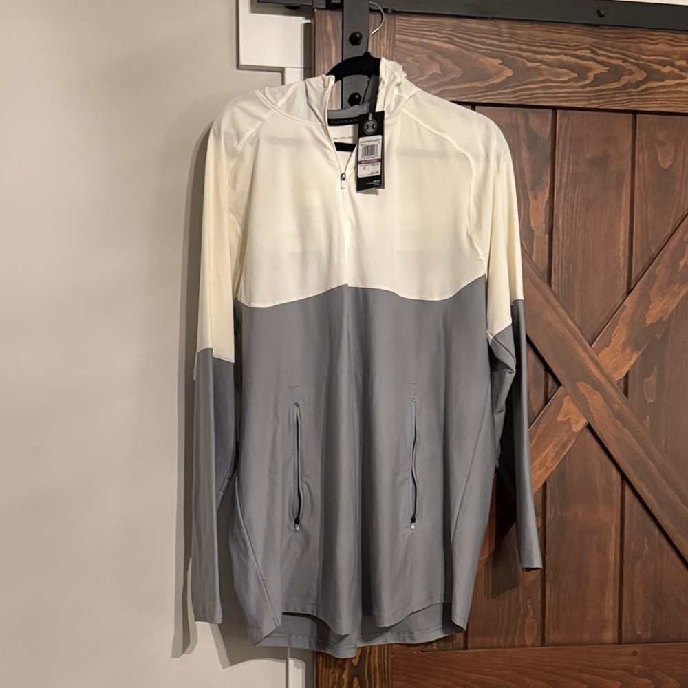 Under Armour Men's Gray and Cream Windbreaker